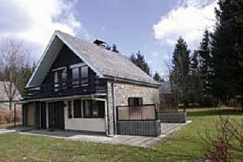 Threebedroom cottage to rent at Ovifat