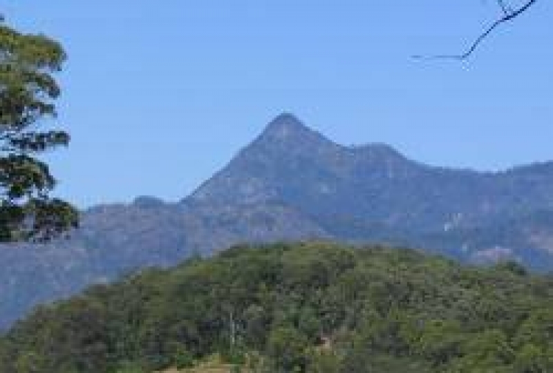 Romantic Honeymoon Cottage with Spectacular Views to Mt Warning