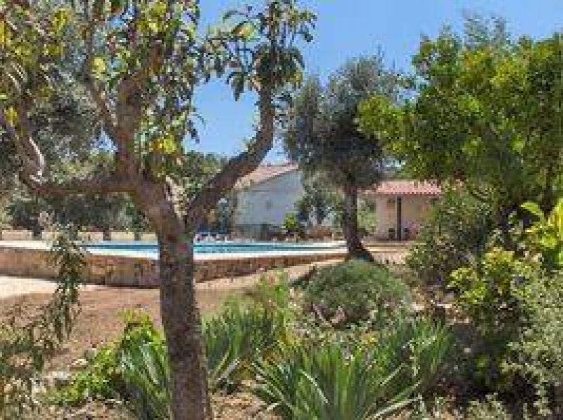 Central Portugal holiday cottages with pools