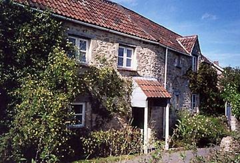 17th century stone cottage near Bath - a stylish holiday home